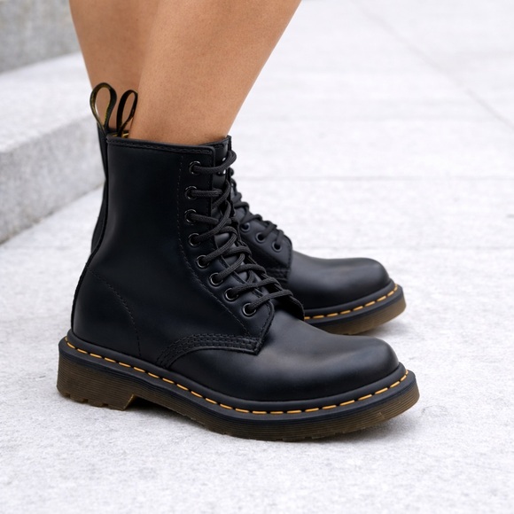 Dr. Martens Shoes - Dr. Martens 11821 Black Leather Combat Boots Women's AirWair Size 6